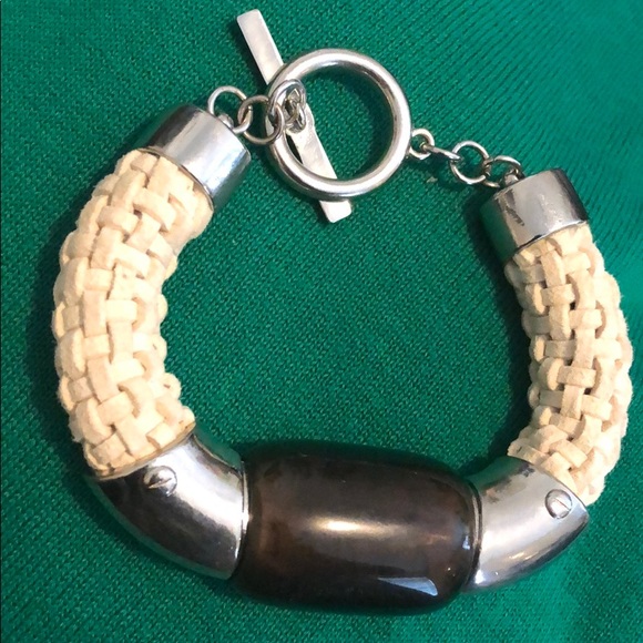 Vivian’s Closet♥️ Jewelry - Create your own vibrant life in a hand creation!